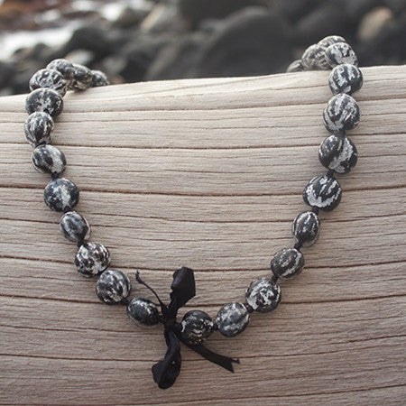 Graduation Leis 2023 Hawaiian Kukui Nut Necklace, Handmade, Shell, Black  Beads,P | eBay